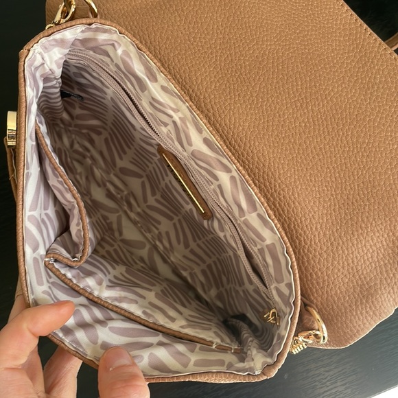 Like new purse - Picture 3 of 4